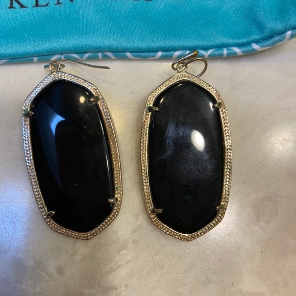 Kendra Scott - Picture 5 of 5